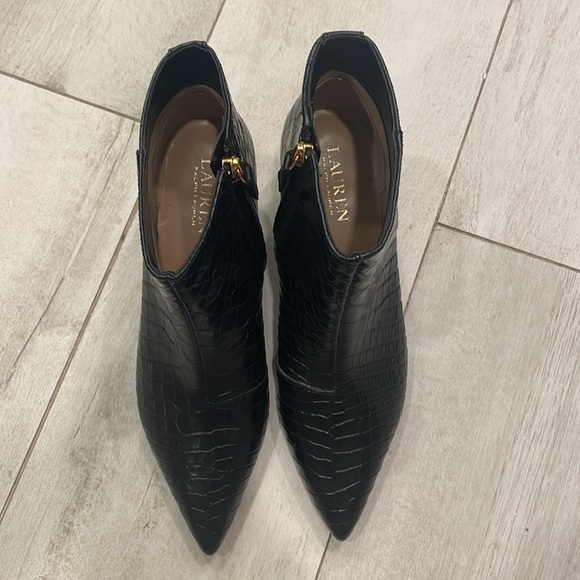 Ralph Lauren snake skin Kitten Heel Boots - Picture 8 of 8